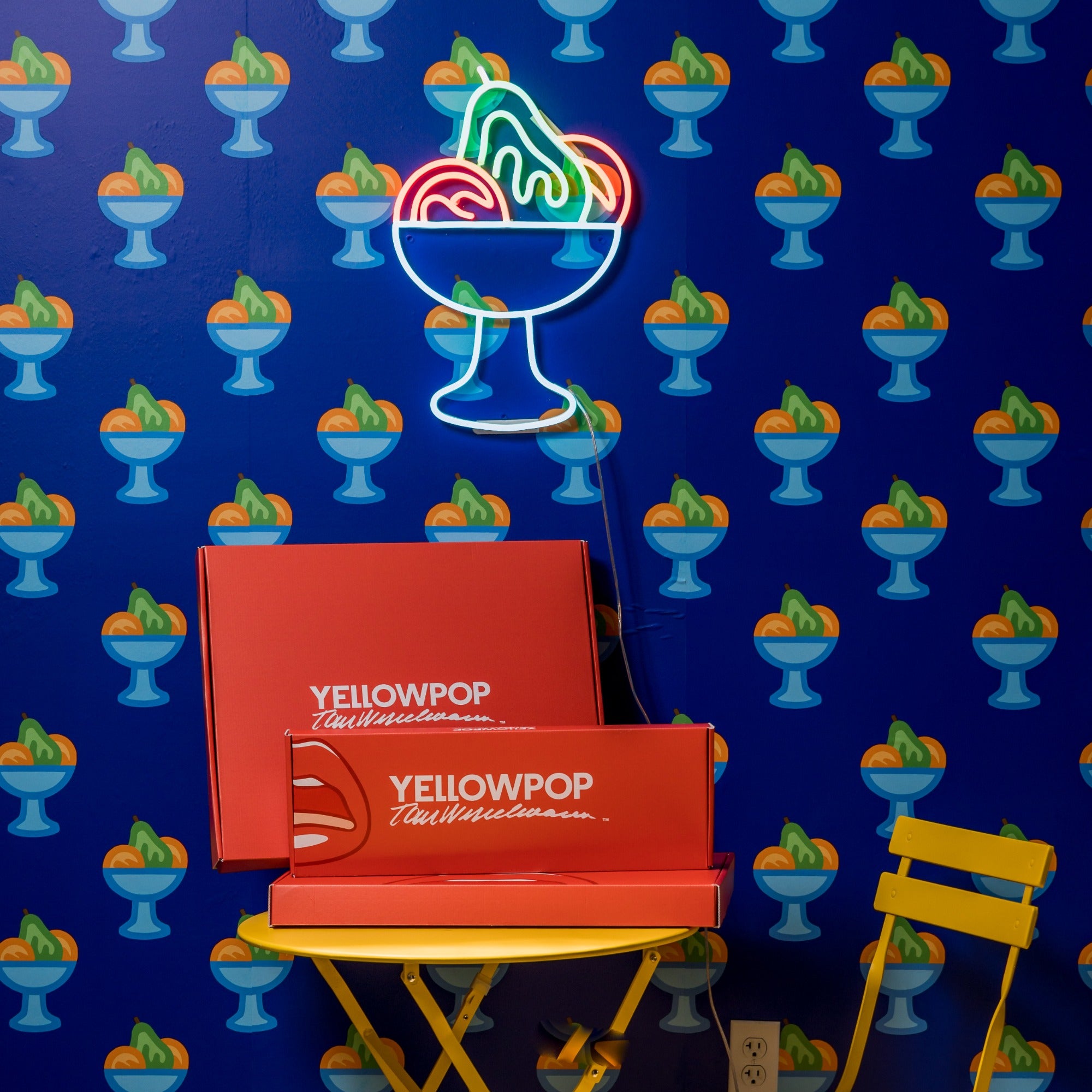 Garden Delights by Tom Wesselmann, signe en néon LED